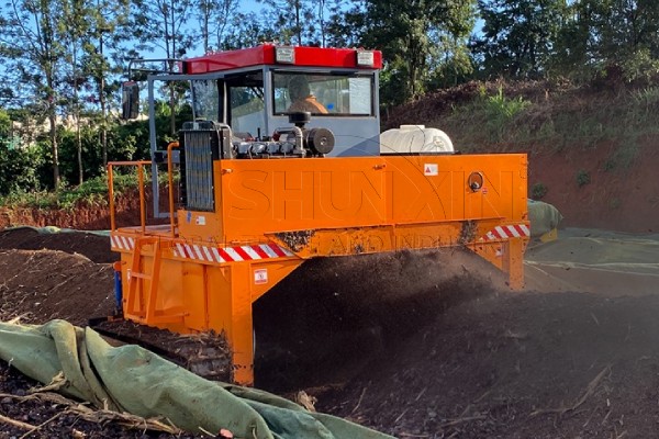 windrow composting of cow dung